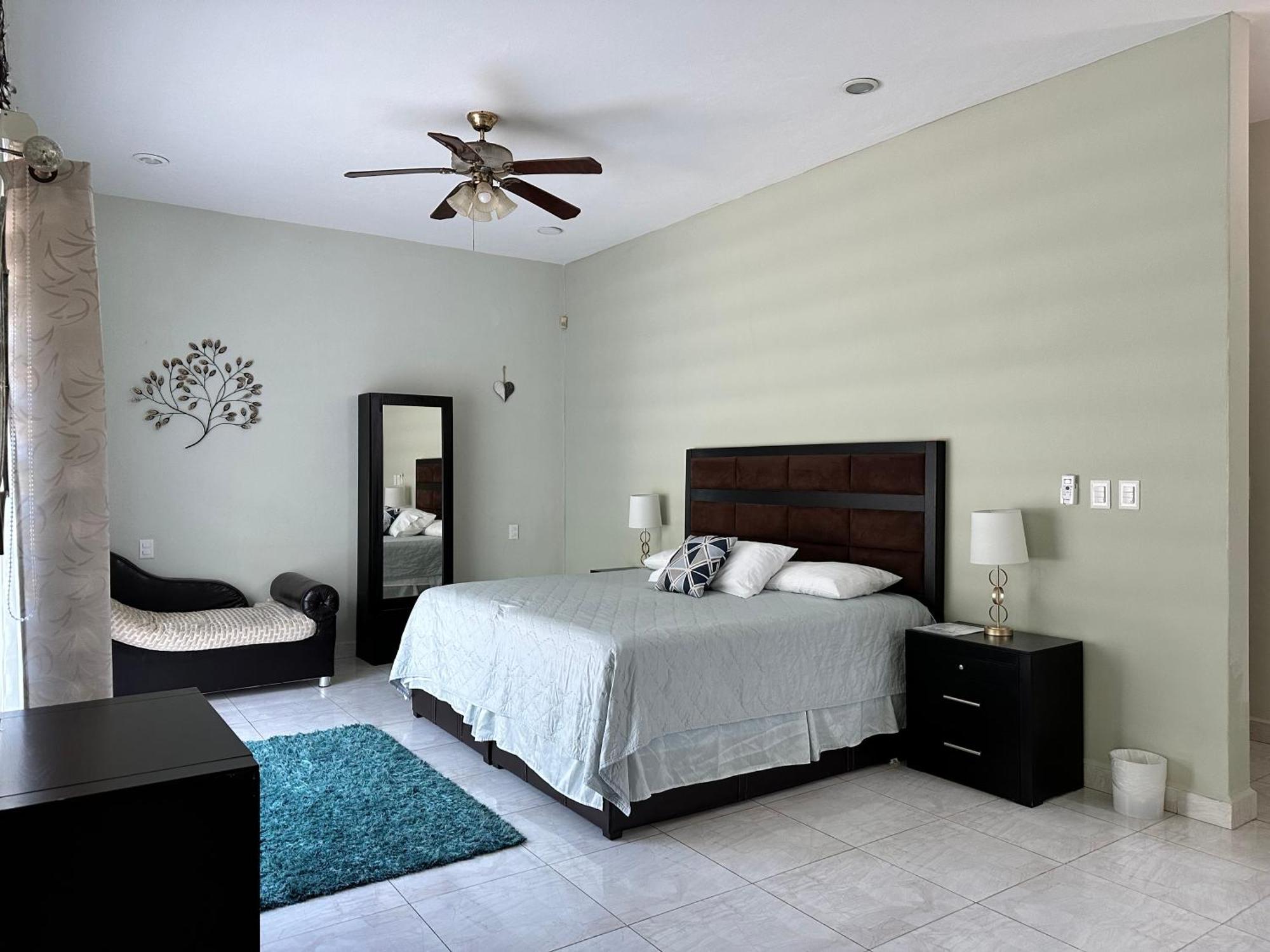 Casa Sasha'S Mini Palace Cancún Exterior foto