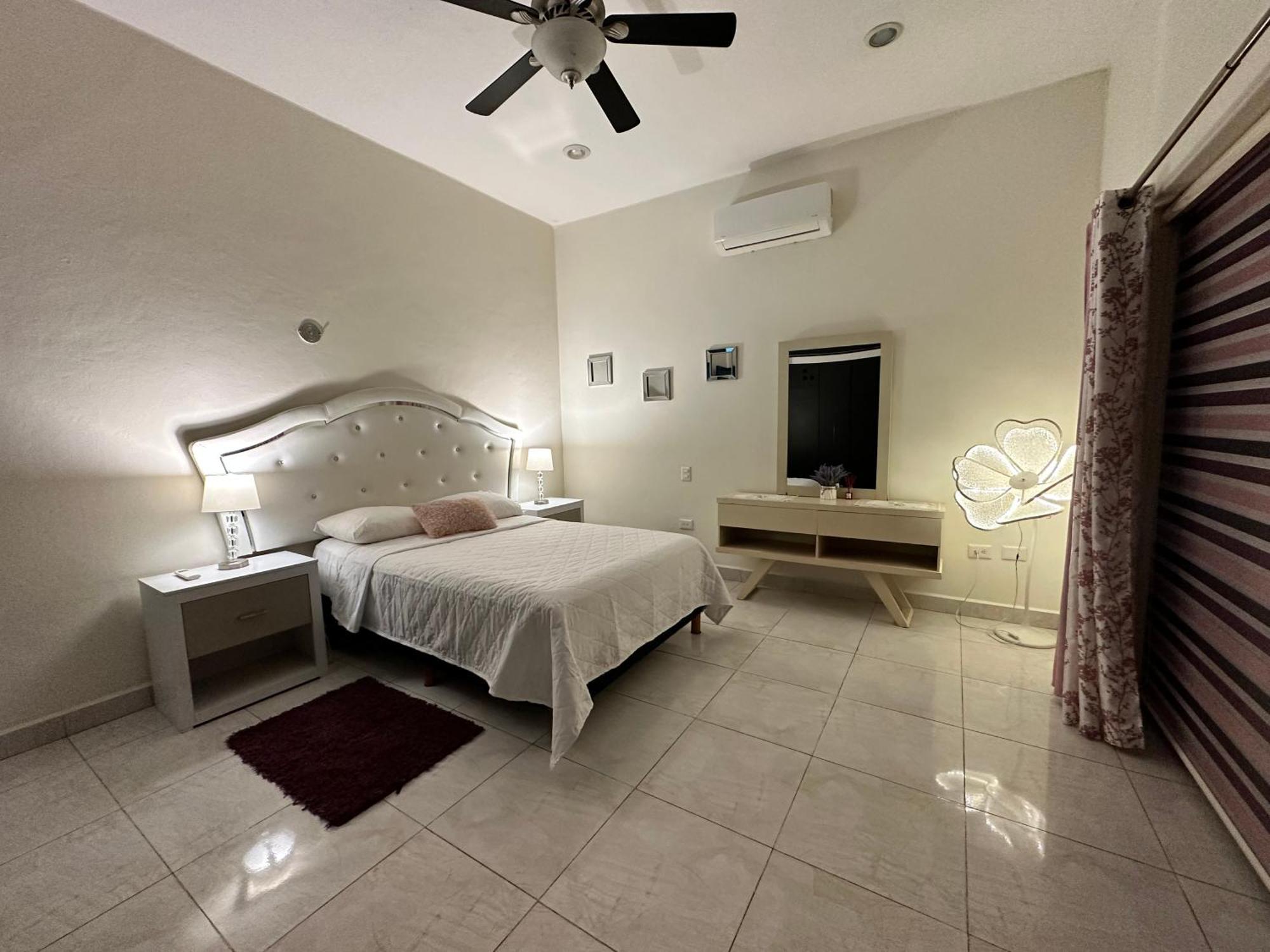 Casa Sasha'S Mini Palace Cancún Exterior foto