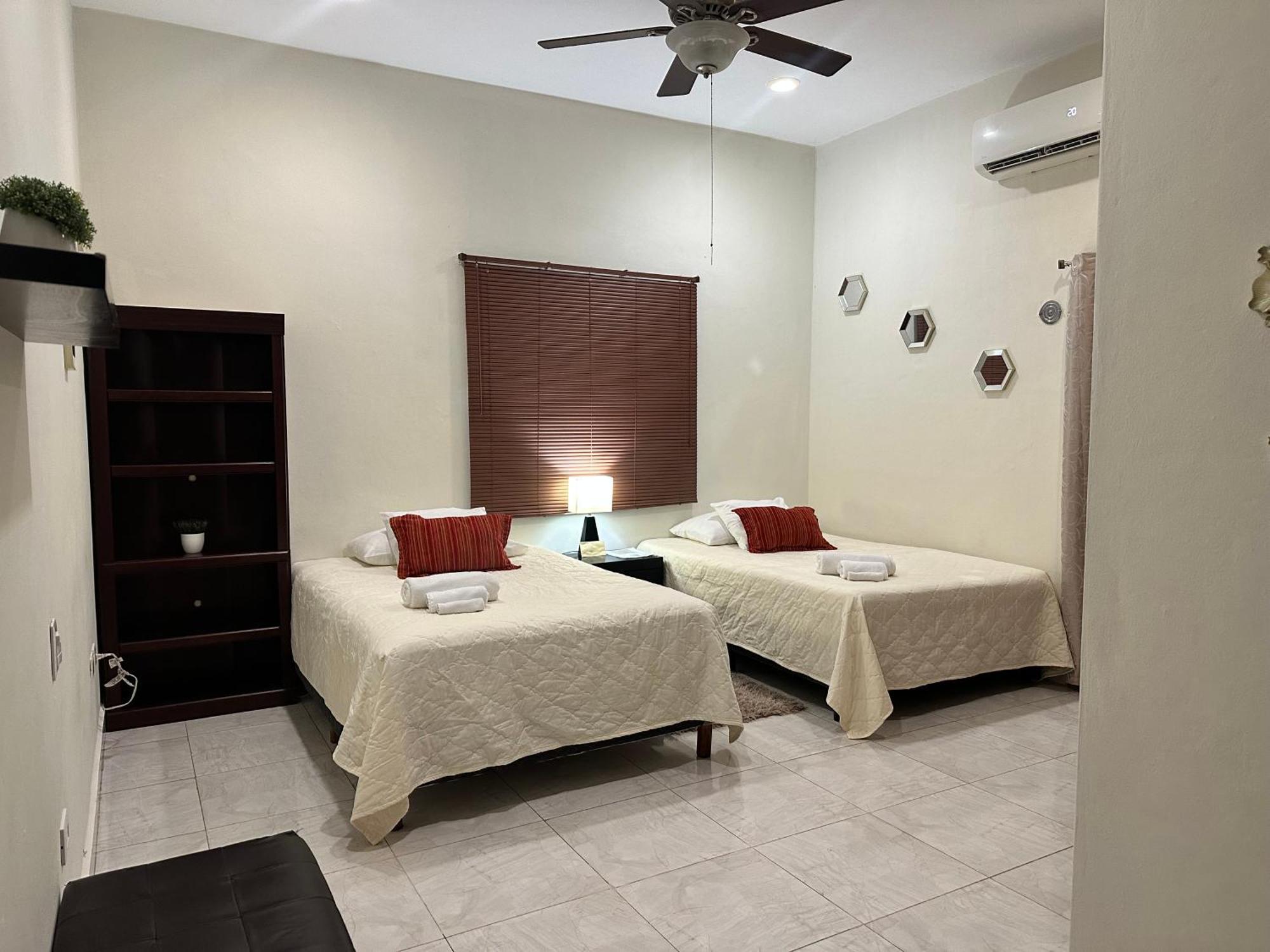 Casa Sasha'S Mini Palace Cancún Quarto foto